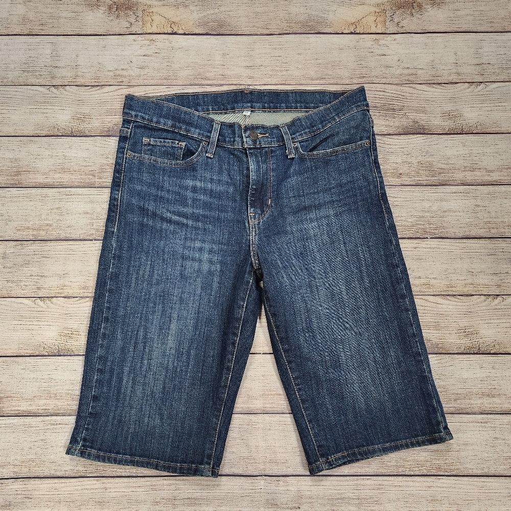 Levi's Bermuda Jean Shorts Size‎ 29